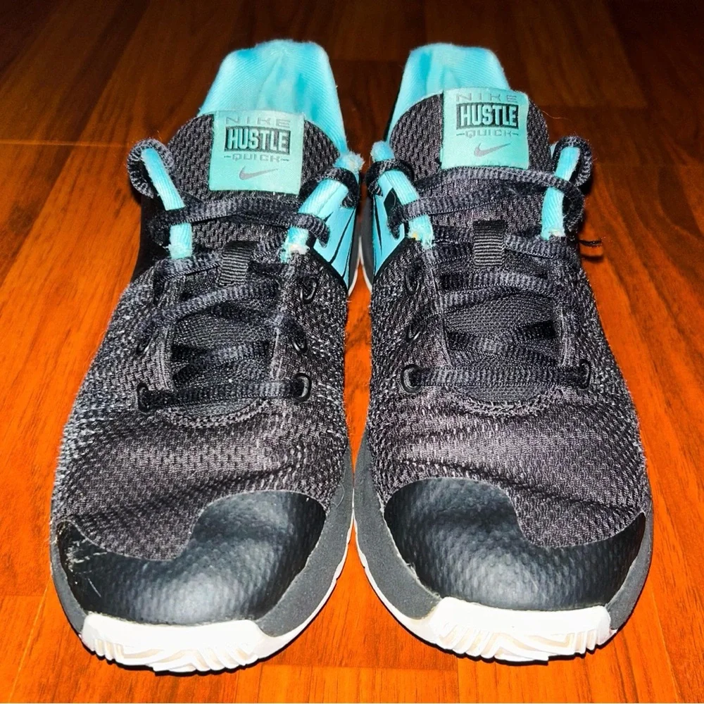 Nike Hustle Quick Touch Shoes Size 4.5Y